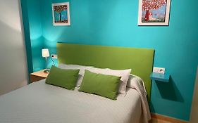Apartamentos Alcaniz, Ana
